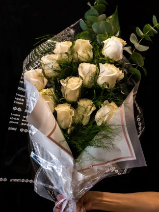 12 Rosas Blancas
