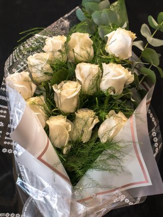 12 Rosas Blancas
