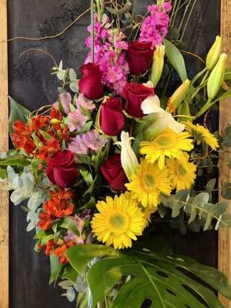 Arreglo de Rosas, lilium y Gerberas