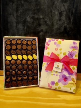 Caja de Tela con 108 Bombones
