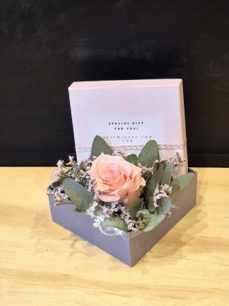 Caja con 1 rosa