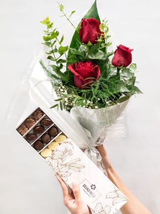 Rosas rojas, ramo de 3 + bombones
