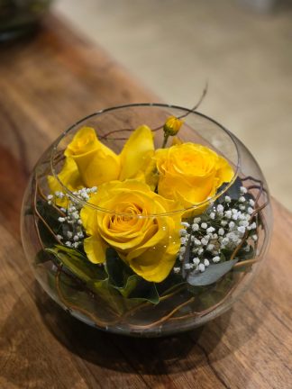 Esfera con 3 rosas amarillas