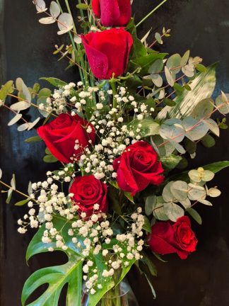 Arreglo de 6 rosas