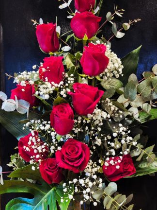 Arreglo con 12 Rosas